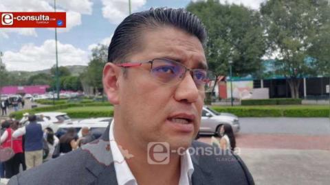 Tetla fortalece su tradición, Giovani Montiel entrego apoyos a camadas de carnaval