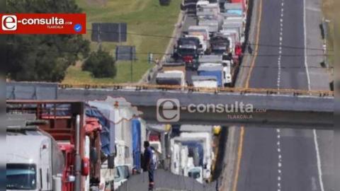Tlaxcala cumple 5 días bloqueada por exigencias campesinas; piden mejores precios del maíz