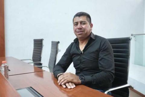 Comprometido Jaciel González en los trabajos para la creación de la FGJE