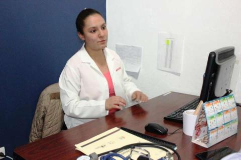 Ofrece Apetatitlán pruebas de VIH, Papanicolaou y detección de cáncer de mama