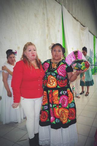 Todo un éxito el concurso de trajes típicos en Amaxac imagen 3
