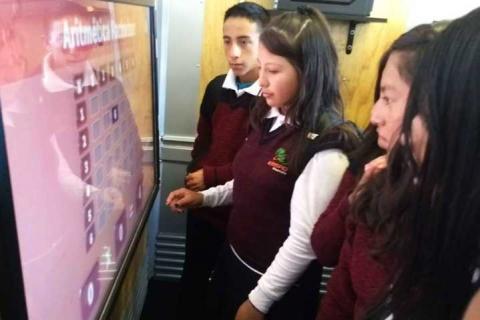 Atiende Camión Itinerante De La Ciencia a 296 estudiantes del Emsad en Yauhquemehcan imagen 2