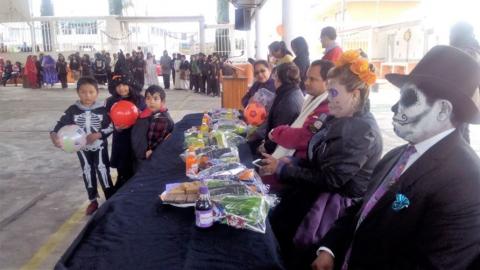 Preservan tradición del Día de Muertos en Tzompantepec imagen 4