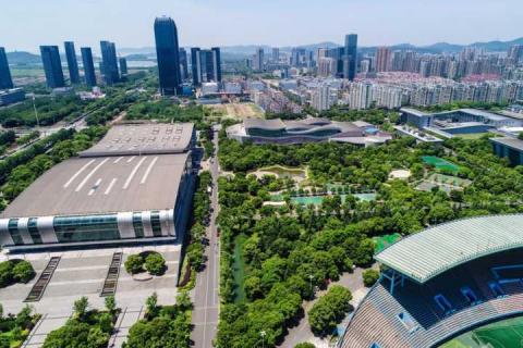 https://www.magnific.com/es/foto-gratis/ciudad-rascacielos_1243897.htm#fromView=search&page=1&position=2&uuid=8c56f765-9d9f-4178-9531-b8cc1be53cba&query=Parques+industriales+modernos+en+Tlaxcala