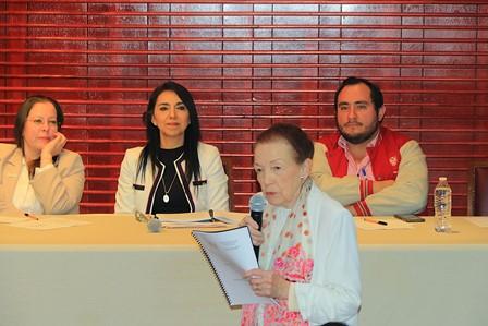 Presentan libro Aproximaciones al diagnóstico cualitativo en la identificación de aptitudes sobresalientes