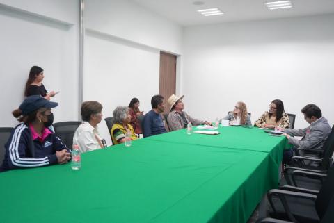 Atienden diputadas a habitantes del municipio de Panotla
