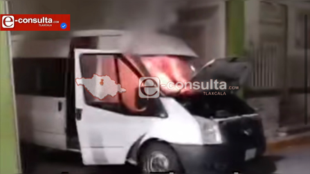 Vecinos apagan incendio de camioneta, direcciones de emergencia en Mazatecochco no sirven