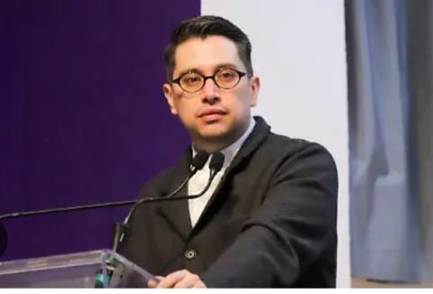 Enemigo de los Meones de Texoloc intenta maquillar promoción política de LCC y nadie le cree