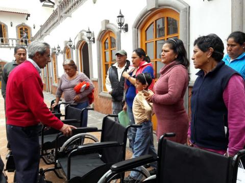 Entrega DIF de Texóloc aparatos funcionales imagen 2