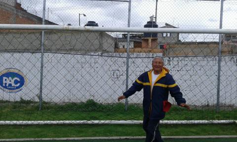 Alcalde fomenta el deporte con la donación de redes para fut 7 imagen 2