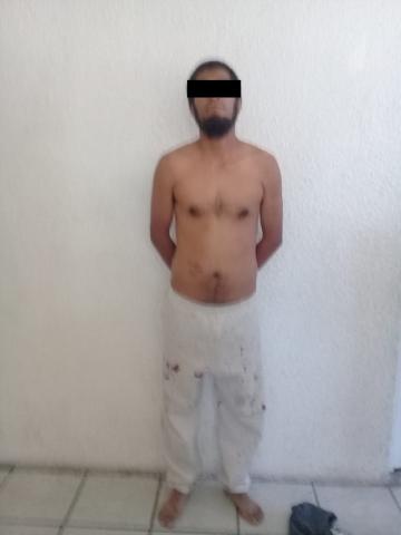 Policías detienen a presunto agresor de una mujer que lesiono con un cuchillo