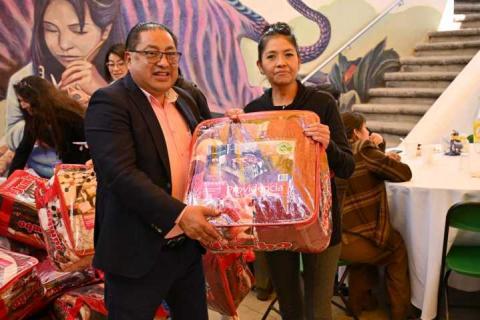 Reconoce Alberto Hernández Olivares compromiso de trabajadores de Ixtacuixtla imagen 1