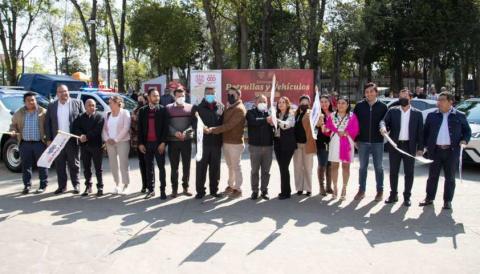 Entrega Javier Rivera seis unidades nuevas para fortalecer la seguridad y operatividad de Apizaco imagen 4