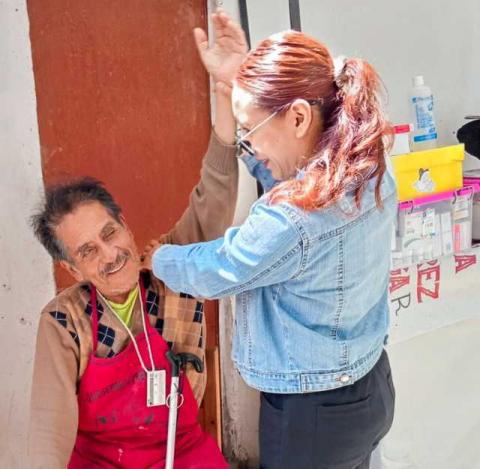 Con servicios integrales, el DIF Chiautempan atiende a adultos mayores: Blanca Angulo imagen 4