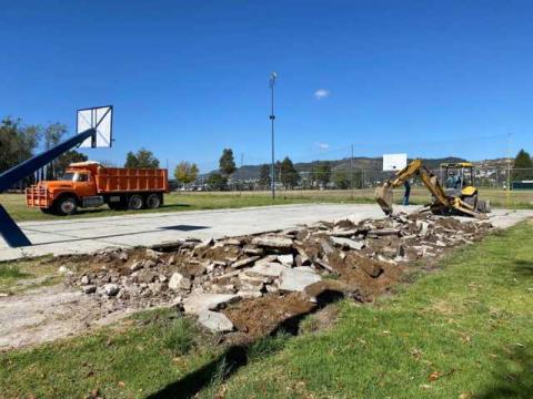 Lista la primera cancha de usos múltiples gestionada por Miriam Martínez en Apetatitlán imagen 4