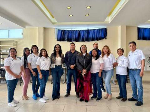 Educación transforma vidas en Amaxac; adultos y jóvenes reciben certificados de primaria y secundaria imagen 4