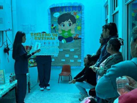 SMDIF Huamantla realiza taller para fortalecer el acompañamiento familiar en niños con autismo imagen 2