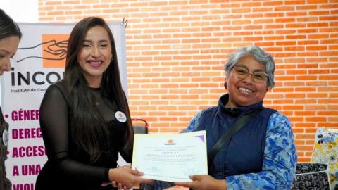 Con éxito, culminan más de 50 mujeres cursos de repostería y textiles en Tlaltelulco imagen 22