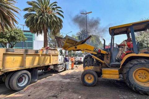 Alcalde escucha y resuelve afectaciones en kinder “enrique Pestalozzi” tras granizo y lluvia imagen 6