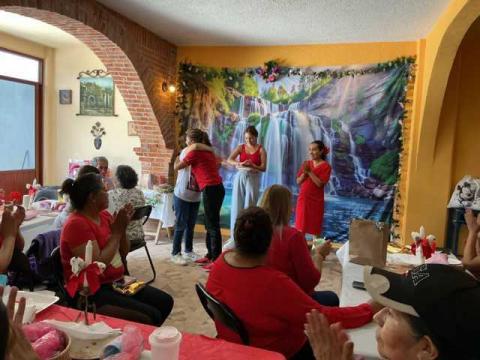 Celebran a mamás con una cálida convivencia organizada por el IMM imagen 2