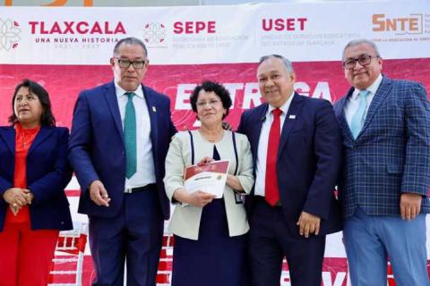 Reconoce Gobierno del Estado a maestros tlaxcaltecas de la Sección 31 del SNTE imagen 2
