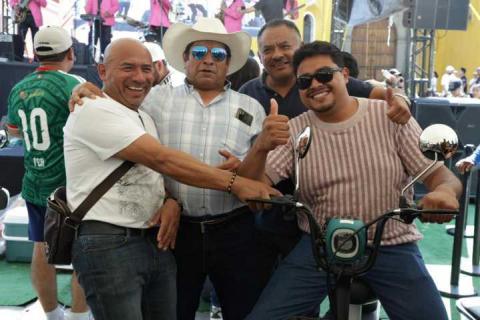 Música, concursos y grandes premios: así celebró Huamantla a los papás en su día imagen 10