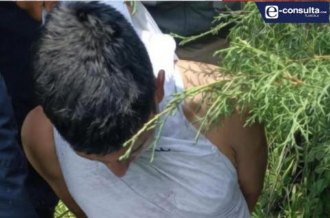 Borrachín asalta OXXO con un machete, solo se llevó un six de cervezas y lo atraparon
