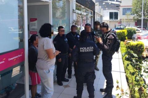 Frustra policía de Apizaco intento de robo a cuentahabiente en Plaza Santa Julia